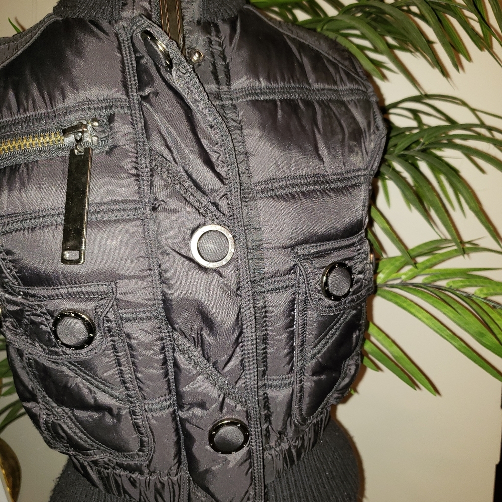 ❌SOLD❌ Black Vest with Zippers and Pockets